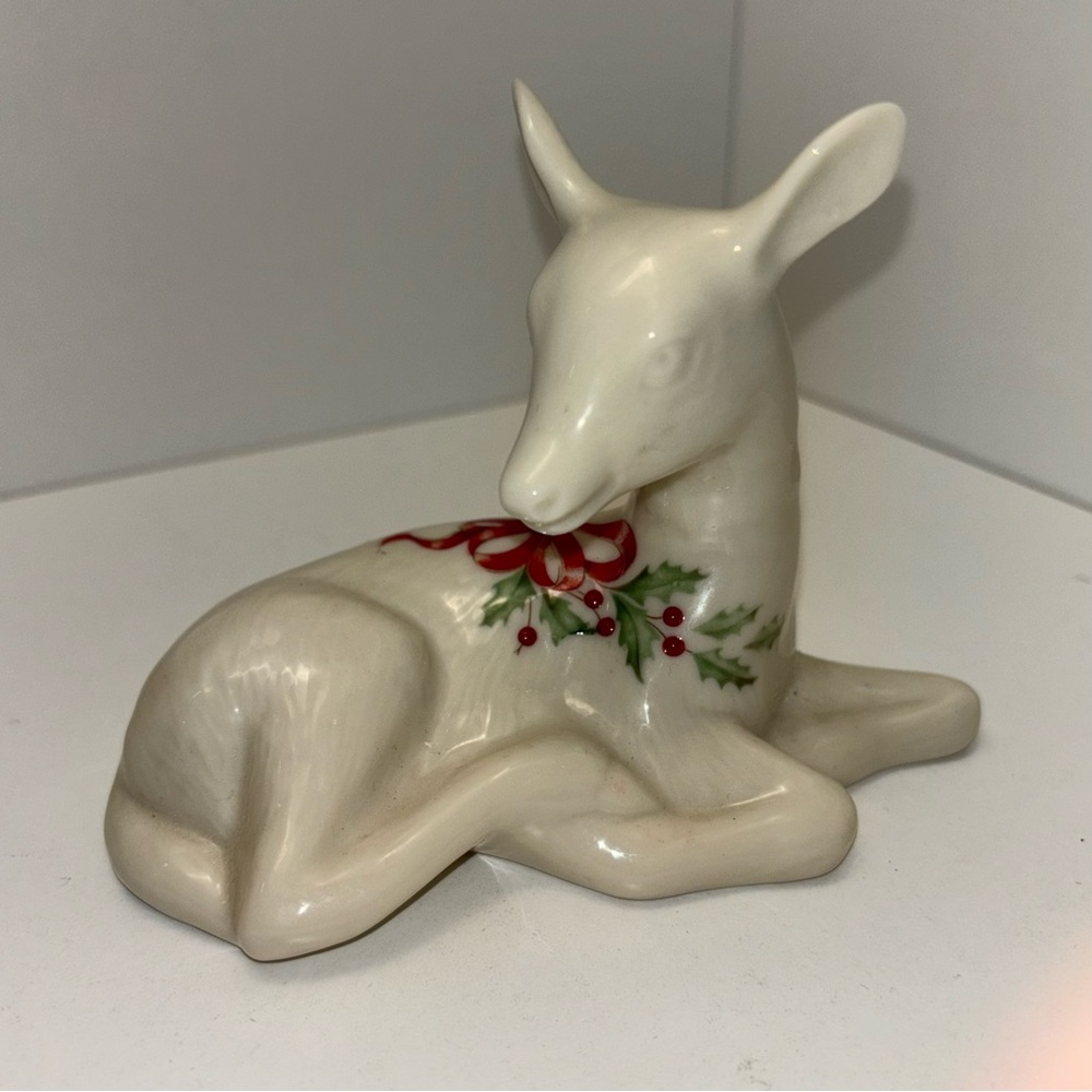 Lenox Holiday Deer porcelain figurine with holly & berry design around neck